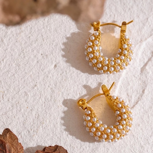 💛Gold plated small pearls hoop - Picture 5 of 5